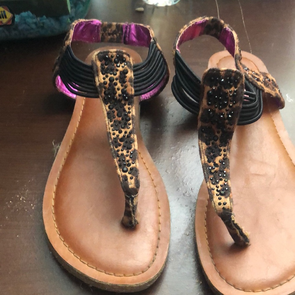 Sandles